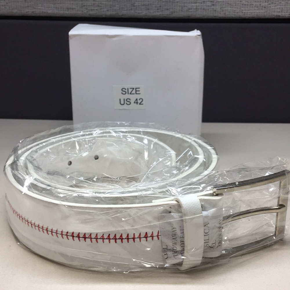Baseball Seam Ballpark Leather Belt Size 42 Waist